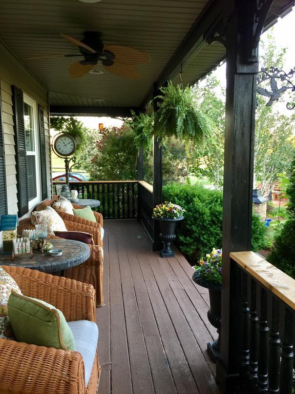 Serenity Ranch Bed & Breakfast Ancaster Buitenkant foto