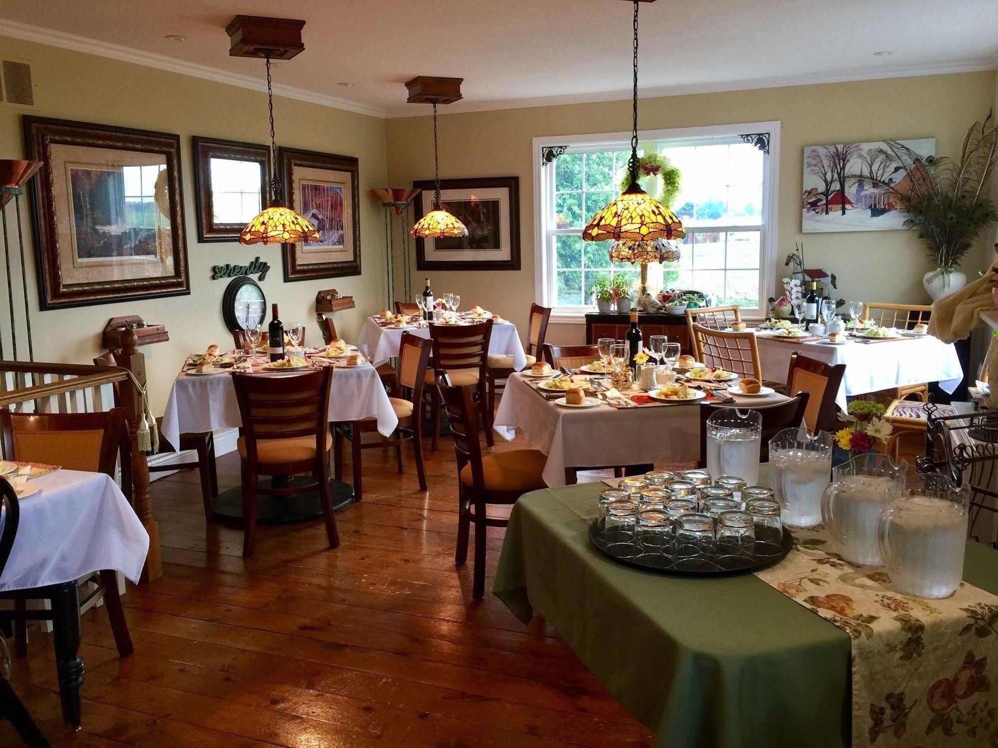 Serenity Ranch Bed & Breakfast Ancaster Buitenkant foto