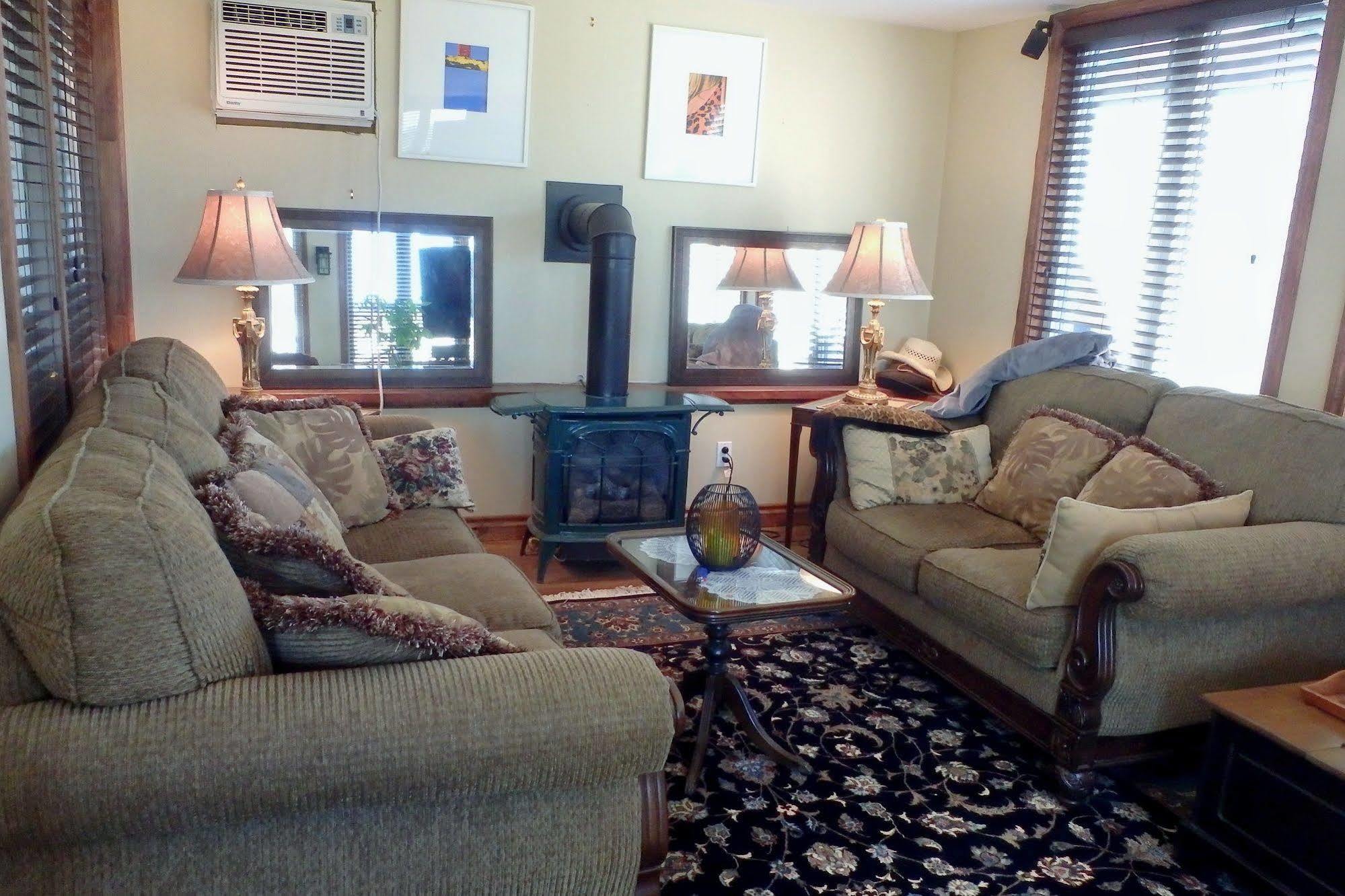 Serenity Ranch Bed & Breakfast Ancaster Buitenkant foto